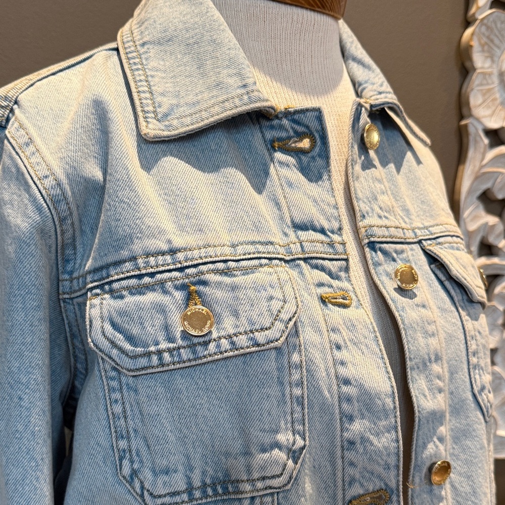 Stylish Michael Kors NWT Light Blue Button-Up Denim Jacket